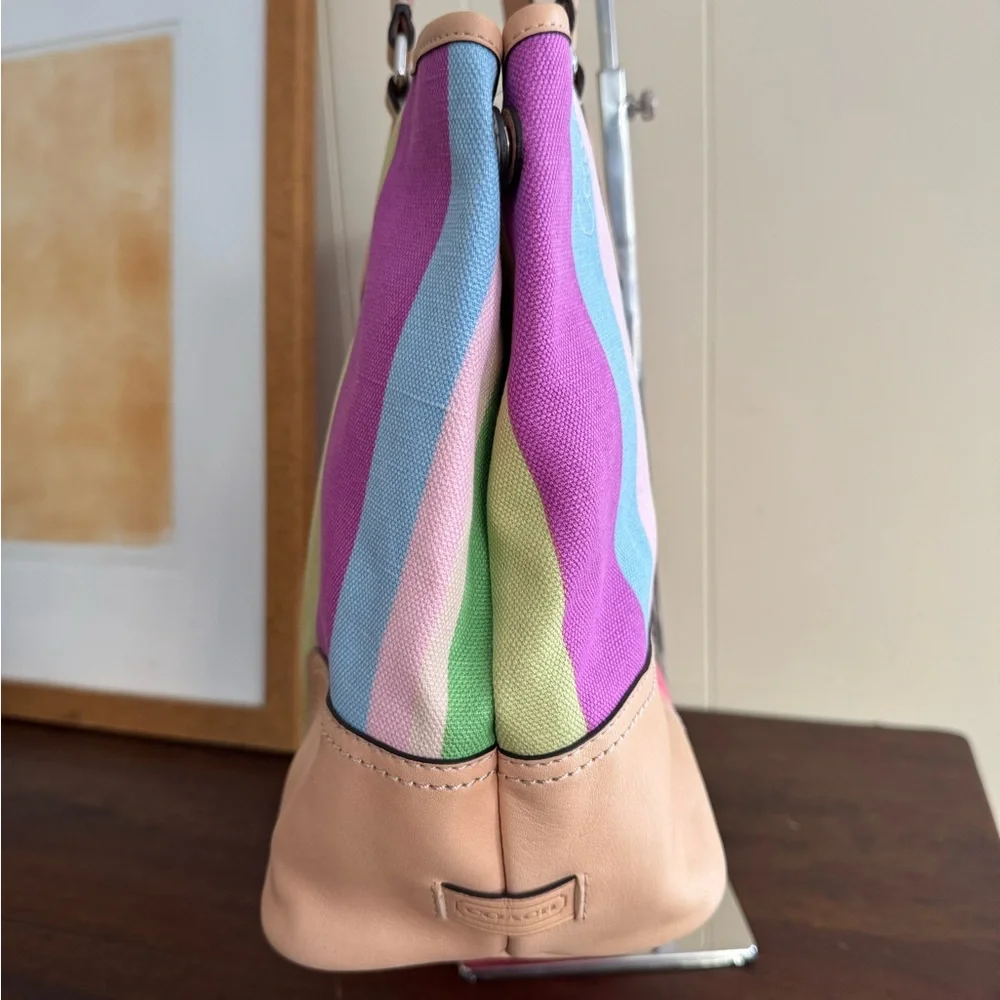 Coach Legacy Hampton Multicolored Stripe Canvas Medium Tote NWT